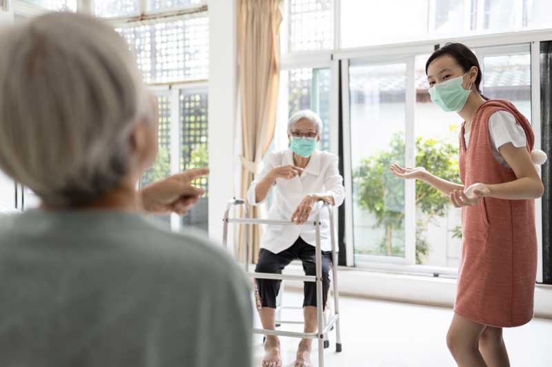 nursing home communication challenges with coronavirus